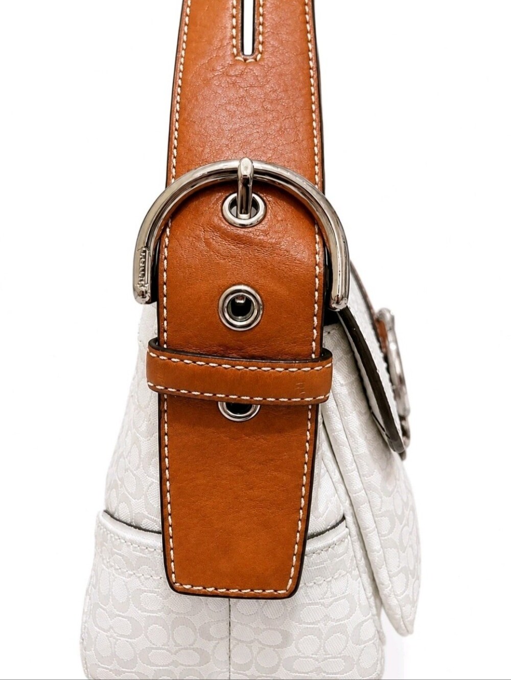 Vintage Coach White and Tan Jaquard Leather Shoulder Bag **NEAR MINT CONDITION** - Picture 6 of 16